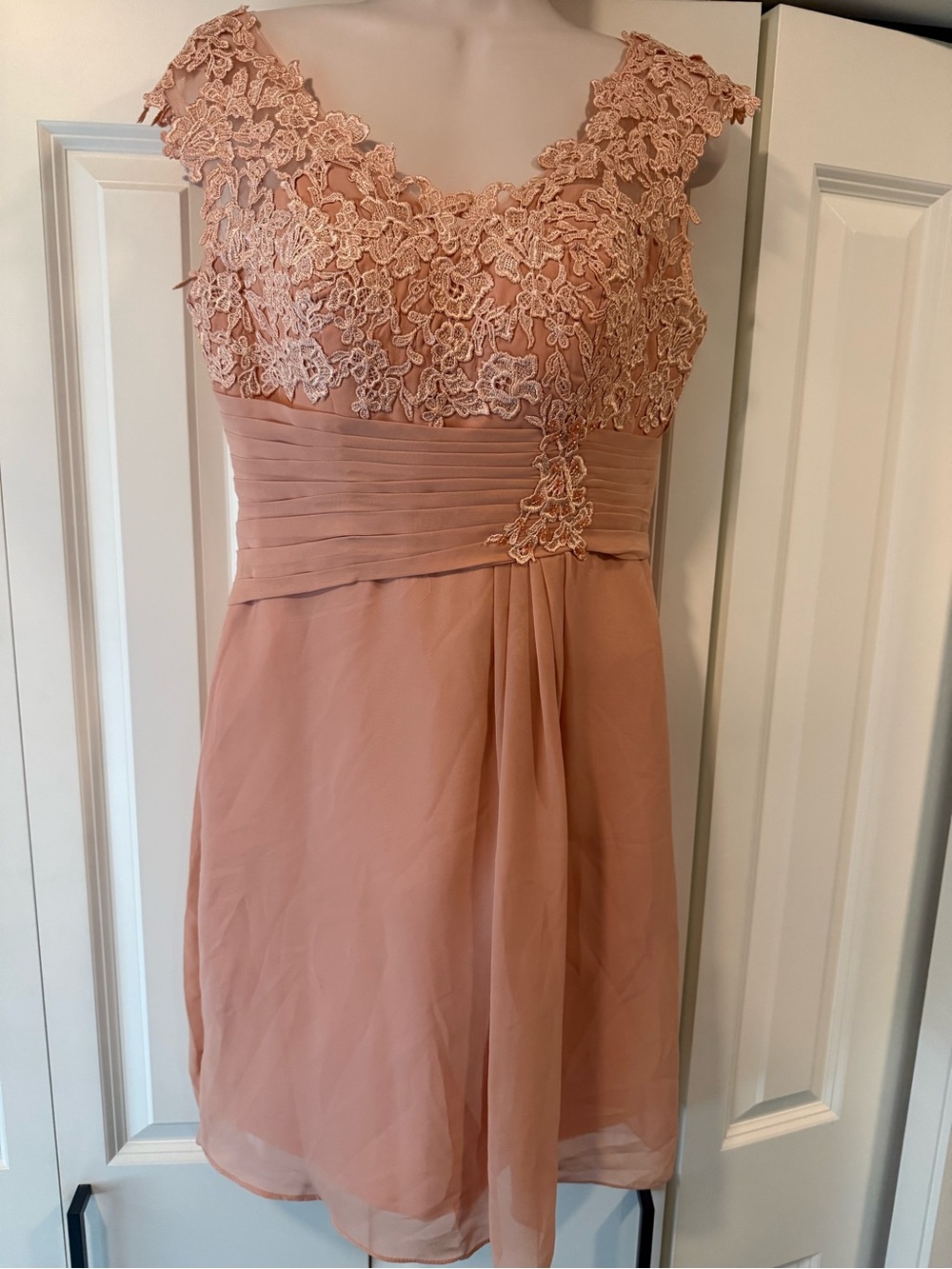 Peach lace bodice chiffon short dress medium m formal homecoming wedding
